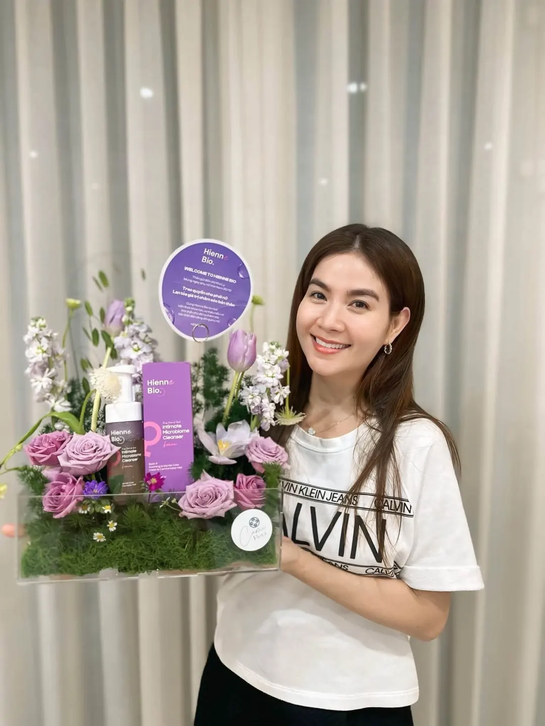 Kha Ly cùng sản phẩm Hienne Bio
